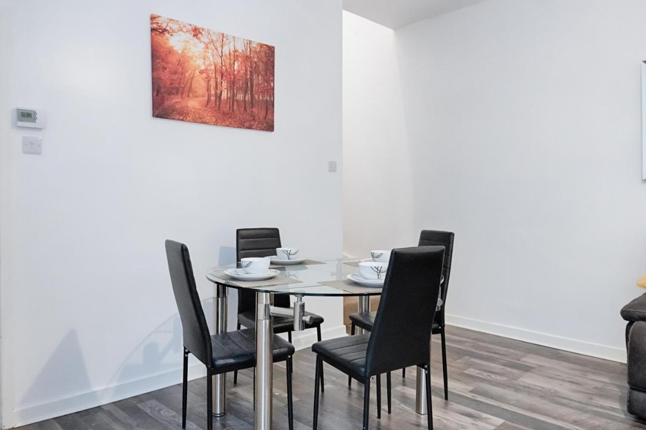 Parking, Smart Tv'S In All Rooms! スウォンジー エクステリア 写真